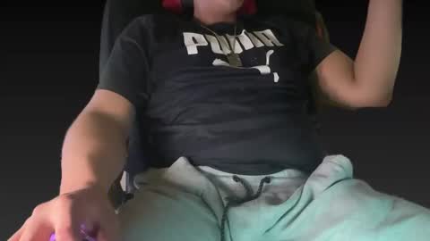 Snapshot of tysean1 chatting on 02/09/25, 09:05 Slong Dong online show from 02/09/25, 09:05