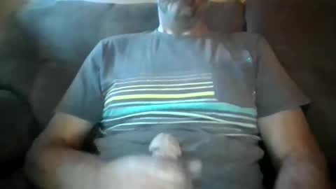 Snapshot of tystix2222 chatting on 10/18/25, 02:40 tystix2222 online show from 10/18/25, 02:40