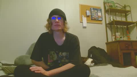 Snapshot of tyyyler93 chatting on 12/07/24, 02:42 TylerAlternative online show from 12/07/24, 02:42