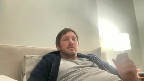 Snapshot of u28005 chatting on 12/15/24, 11:31 u28005 online show from 12/15/24, 11:31