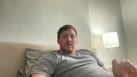 Snapshot of u28005 chatting on 02/15/25, 07:17 u28005 online show from 02/15/25, 07:17