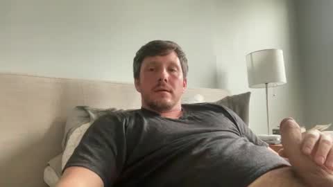 Snapshot of u28005 chatting on 03/05/25, 08:42 u28005 online show from 03/05/25, 08:42