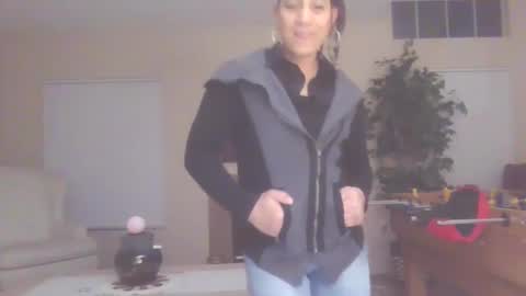 Azelia B online show from 01/04/25, 05:27