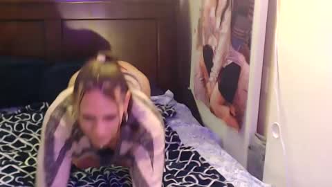 Azelia B online show from 10/07/25, 12:19