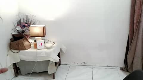 Snapshot of ube_halaya chatting on 11/07/25, 07:41 Rona online show from 11/07/25, 07:41