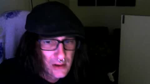 ucloudd online show from 12/15/25, 08:51