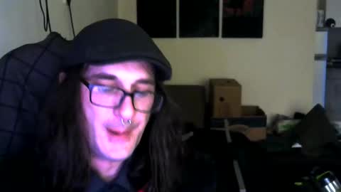 Snapshot of ucloudd chatting on 04/30/26, 02:01 ucloudd online show from 04/30/26, 02:01