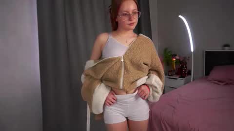 Snapshot of udelaborom chatting on 02/20/26, 04:42 Lili online show from 02/20/26, 04:42