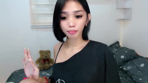 Snapshot of ughliah chatting on 10/14/25, 01:50 urbbgirl alliah online show from 10/14/25, 01:50