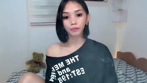 Snapshot of ughliah chatting on 10/23/25, 08:24 urbbgirl alliah online show from 10/23/25, 08:24