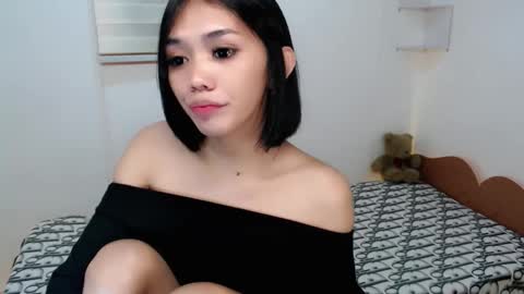 Snapshot of ughliah chatting on 10/25/25, 12:13 urbbgirl alliah online show from 10/25/25, 12:13