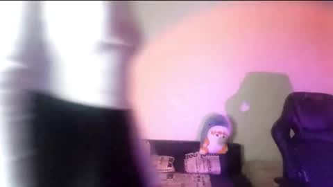 Vickie online show from 10/29/25, 03:14