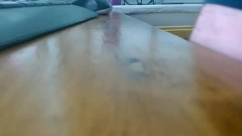 Snapshot of ukclive chatting on 10/07/25, 10:12 ukclive online show from 10/07/25, 10:12