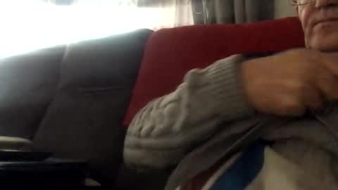 ukcock699196923 online show from 11/18/25, 11:36