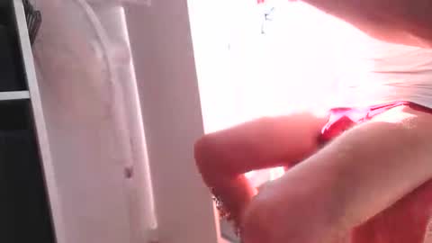 Snapshot of ukguy991 chatting on 01/09/26, 01:47 ukguy991 online show from 01/09/26, 01:47