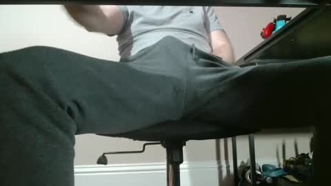 ukguynxtdr online show from 02/23/25, 02:40