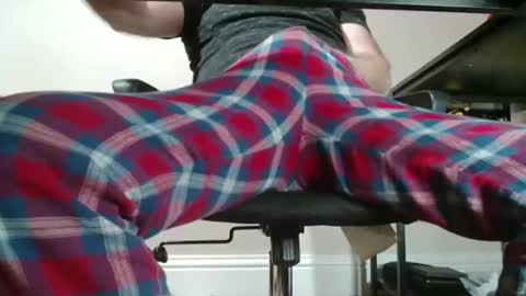 ukguynxtdr online show from 11/16/25, 10:59