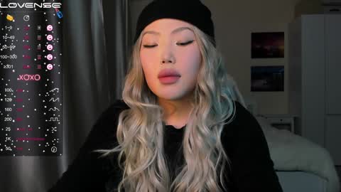 Snapshot of uko_sa chatting on 12/19/24, 02:57 uko sa online show from 12/19/24, 02:57