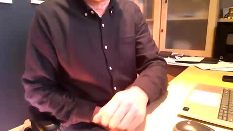 Snapshot of ukshowall chatting on 01/23/25, 11:15 mark online show from 01/23/25, 11:15