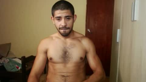 Snapshot of uliseshot450305 chatting on 01/26/25, 03:06 Ulises Gomez online show from 01/26/25, 03:06