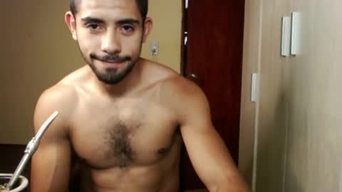 Snapshot of uliseshot450305 chatting on 01/29/25, 04:08 Ulises Gomez online show from 01/29/25, 04:08