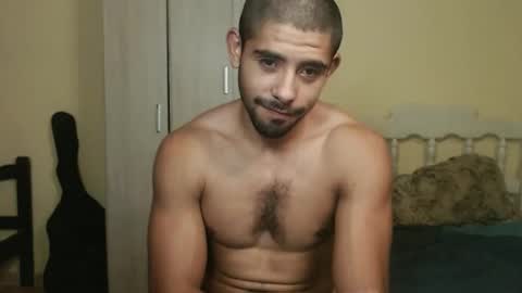 Snapshot of uliseshot450305 chatting on 02/05/25, 12:53 Ulises Gomez online show from 02/05/25, 12:53