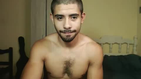 Snapshot of uliseshot450305 chatting on 02/07/25, 11:55 Ulises Gomez online show from 02/07/25, 11:55