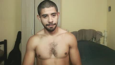 Snapshot of uliseshot450305 chatting on 02/10/25, 02:59 Ulises Gomez online show from 02/10/25, 02:59