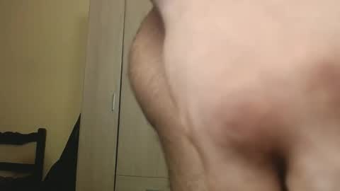 Snapshot of uliseshot450305 chatting on 02/18/25, 07:30 Ulises Gomez online show from 02/18/25, 07:30