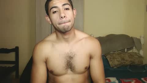 Snapshot of uliseshot450305 chatting on 02/23/25, 10:53 Ulises Gomez online show from 02/23/25, 10:53