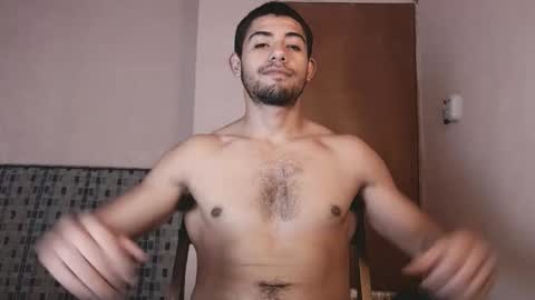 Snapshot of uliseshot450305 chatting on 03/10/25, 12:18 Ulises Gomez online show from 03/10/25, 12:18