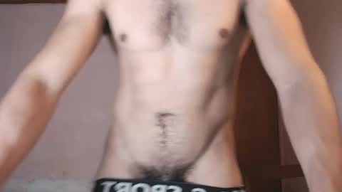 Snapshot of uliseshot450305 chatting on 03/11/25, 11:59 Ulises Gomez online show from 03/11/25, 11:59