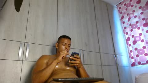 Felipe  model independent online show from 01/11/25, 12:07