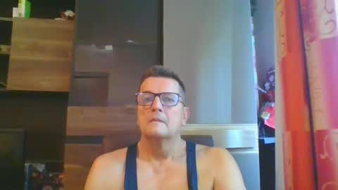 Snapshot of ulmeni4 chatting on 12/17/24, 07:40 ulmeni4 online show from 12/17/24, 07:40