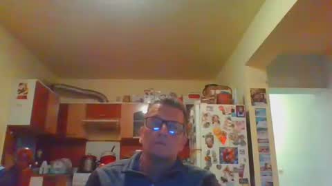 Snapshot of ulmeni4 chatting on 04/17/26, 07:17 ulmeni4 online show from 04/17/26, 07:17