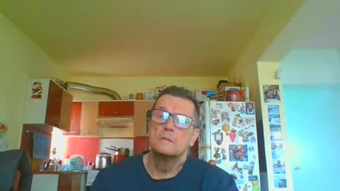ulmeni7 online show from 03/25/26, 07:47