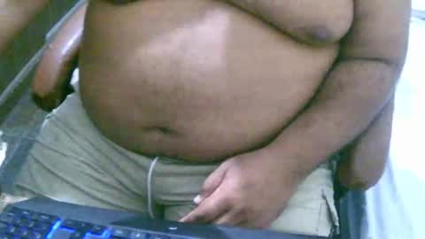 Snapshot of ulmo_br chatting on 11/17/25, 01:33 ulmo_br online show from 11/17/25, 01:33