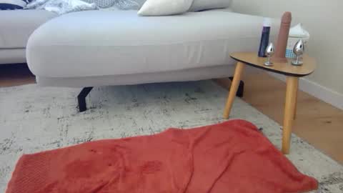 Thib online show from 10/16/25, 03:57