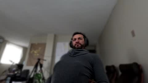 Snapshot of ultratoaster chatting on 01/20/25, 10:15 ultratoaster online show from 01/20/25, 10:15