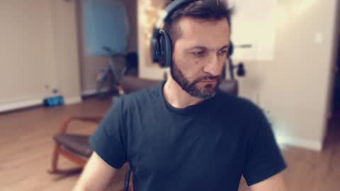 Snapshot of ultratoaster chatting on 01/31/25, 12:39 ultratoaster online show from 01/31/25, 12:39