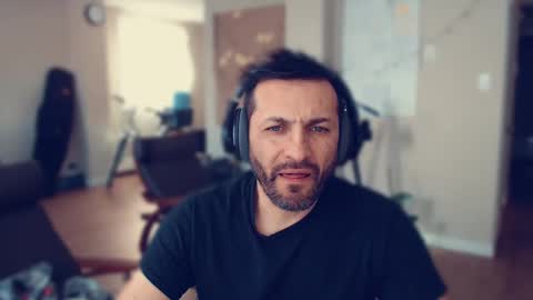 Snapshot of ultratoaster chatting on 02/06/25, 09:49 ultratoaster online show from 02/06/25, 09:49