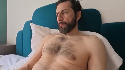 Snapshot of ultratoaster chatting on 12/04/25, 06:16 ultratoaster online show from 12/04/25, 06:16