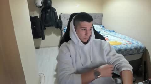 Snapshot of ulxer chatting on 03/12/26, 02:07 hi im mike tyson - online show from 03/12/26, 02:07