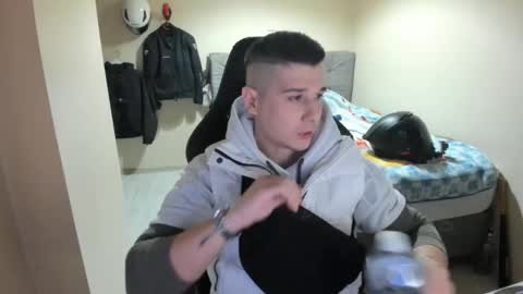 Snapshot of ulxer chatting on 03/13/26, 06:36 hi im mike tyson - online show from 03/13/26, 06:36