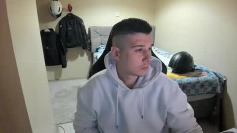 Snapshot of ulxer chatting on 04/02/26, 07:44 hi im mike tyson - online show from 04/02/26, 07:44