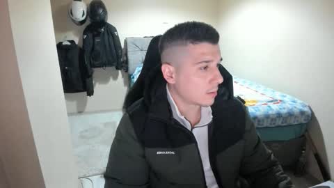 Snapshot of ulxer chatting on 04/03/26, 06:39 hi im mike tyson - online show from 04/03/26, 06:39