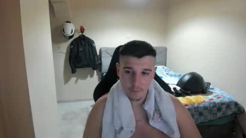 Snapshot of ulxer chatting on 04/04/26, 07:11 hi im mike tyson - online show from 04/04/26, 07:11