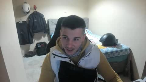 Snapshot of ulxer chatting on 04/19/26, 08:55 hi im mike tyson - online show from 04/19/26, 08:55