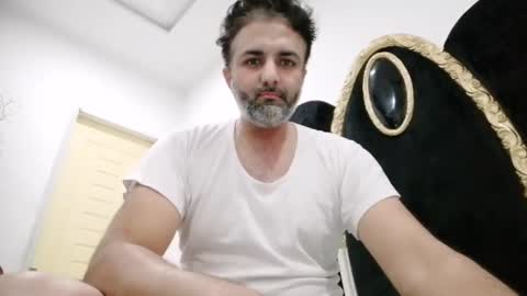 mysterious boy001 online show from 01/07/25, 09:57