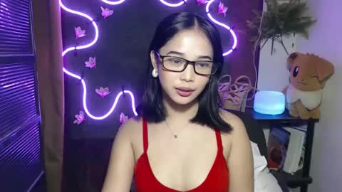 Snapshot of umi_pinay69xx chatting on 09/19/25, 11:44 umi online show from 09/19/25, 11:44